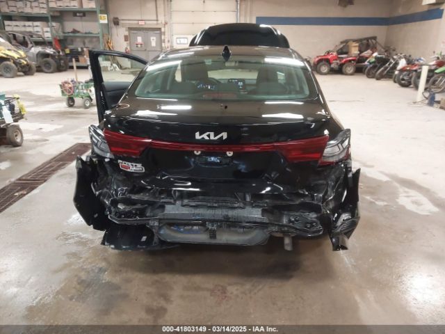 3KPF24AD9PE692225 KIA Forte Lxs
