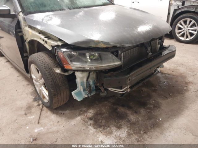 3VW2B7AJ0JM226098 Volkswagen Jetta 1.4t S