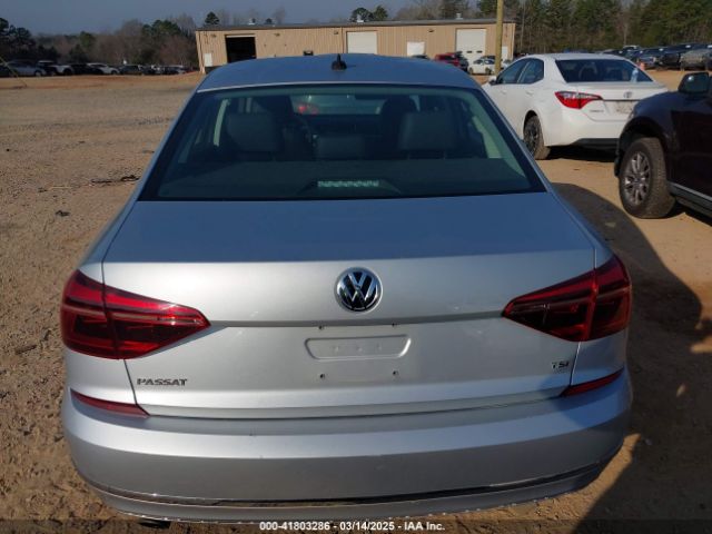 1VWAA7A32JC035560 Volkswagen Passat 2.0t R-line/2.0t S