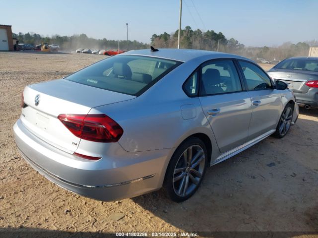 1VWAA7A32JC035560 Volkswagen Passat 2.0t R-line/2.0t S