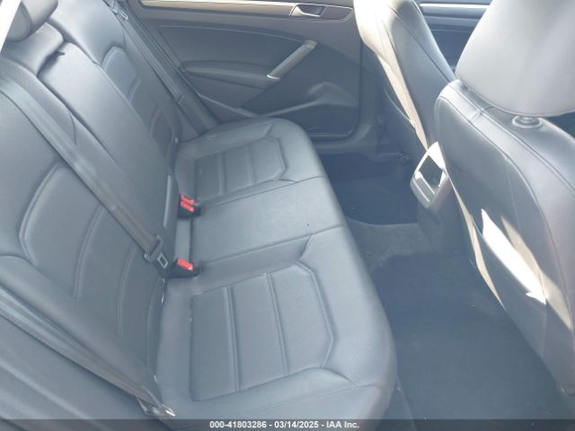 1VWAA7A32JC035560 Volkswagen Passat 2.0t R-line/2.0t S