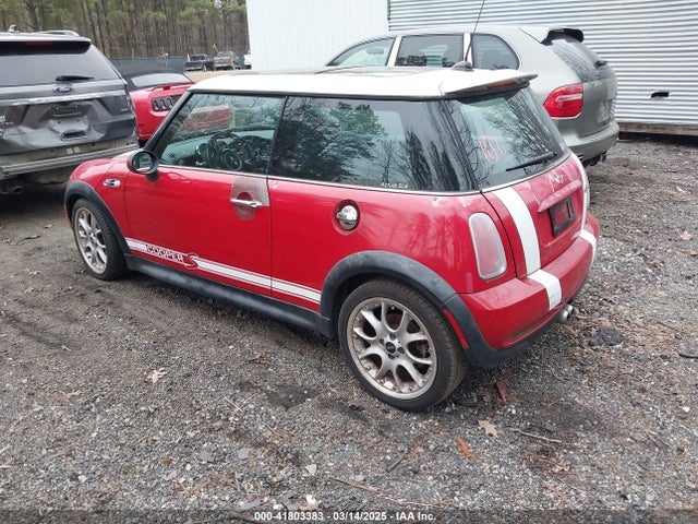 2006 MINI COOPER S WMWRE33546TL22498 Photo 2