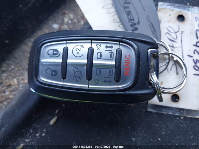 2C4RC1BGXJR157184 Chrysler Pacifica Touring L