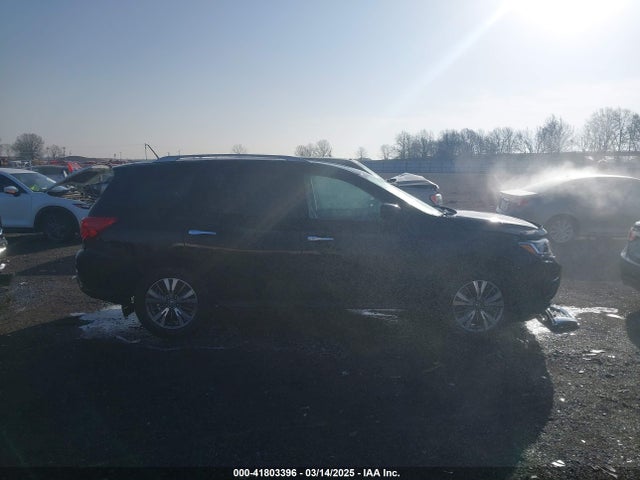 5N1DR2MNXJC642696 Nissan Pathfinder Sv
