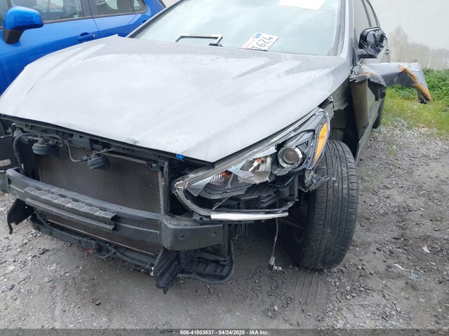 5NPE24AF5JH617778 Hyundai SONATA SE