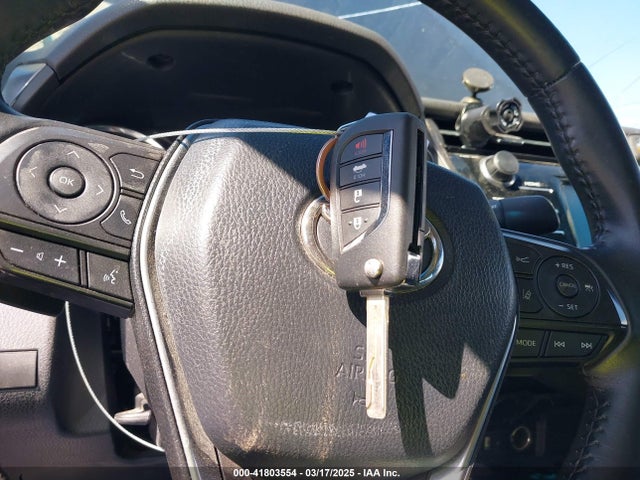 4T1B11HK3JU143239 Toyota CAMRY SE