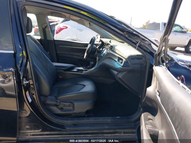 4T1B11HK3JU143239 Toyota CAMRY SE