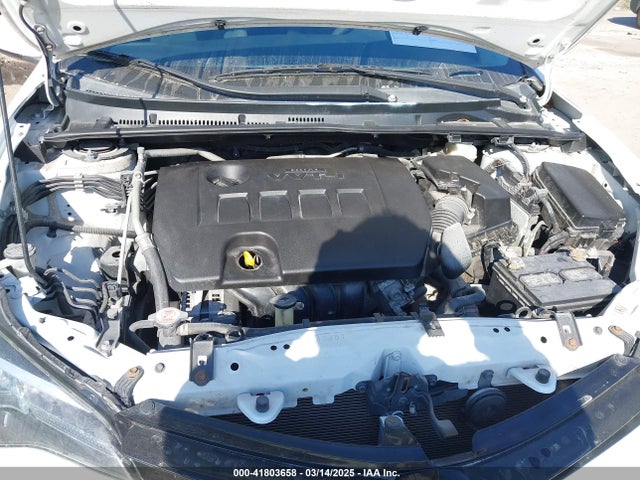 Toyota COROLLA LE 2018 5YFBURHE2JP818824 Image 10