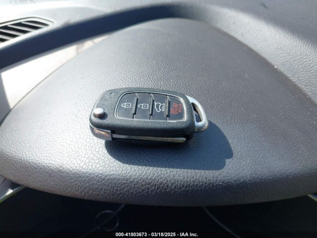 KM8SM4HF7HU168425 Hyundai Santa Fe Se