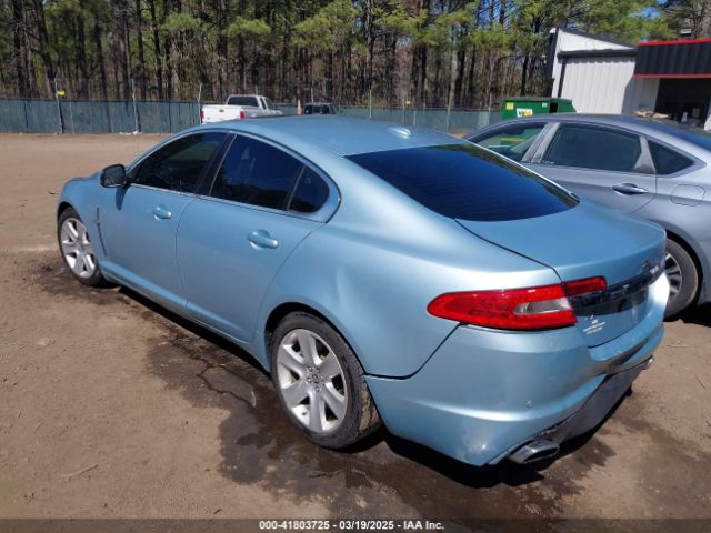 2011 JAGUAR XF SAJWA0FB0BLS20287 Photo 2