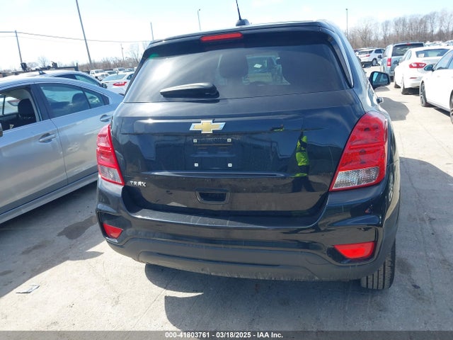 KL7CJKSB8MB303491 Chevrolet Trax Fwd Ls