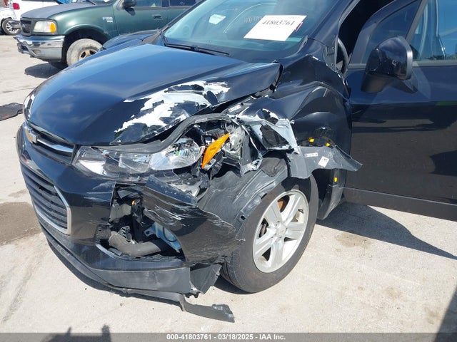 KL7CJKSB8MB303491 Chevrolet Trax Fwd Ls