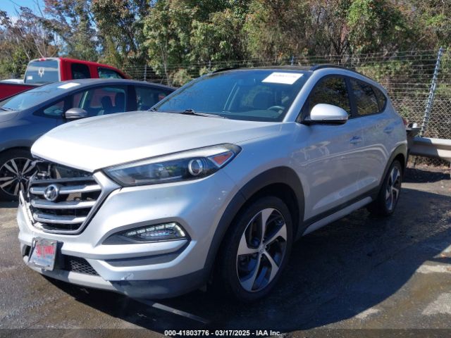 KM8J3CA29JU689202 Hyundai Tucson Value