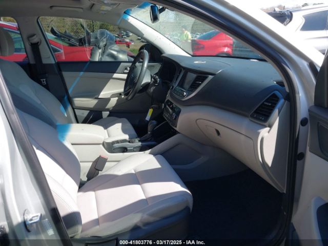 KM8J3CA29JU689202 Hyundai Tucson Value