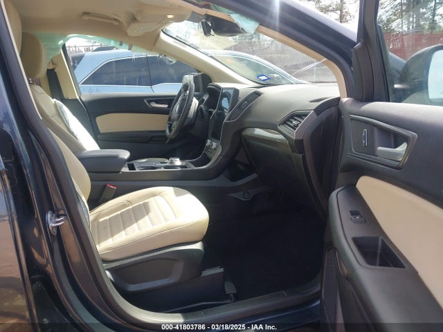 2FMPK4G94NBA30219 Ford EDGE SE