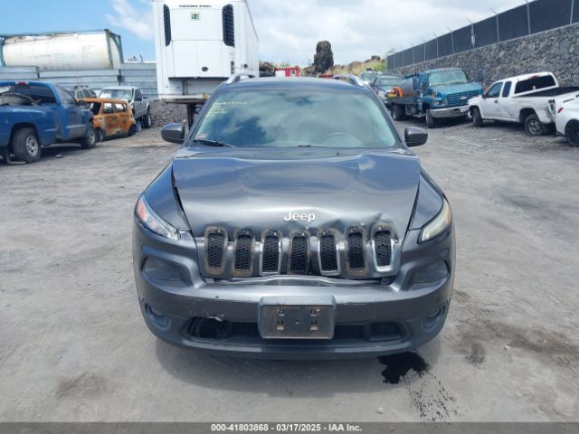 1C4PJMCB3GW242093 Jeep Cherokee Latitude