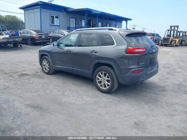 1C4PJMCB3GW242093 Jeep Cherokee Latitude