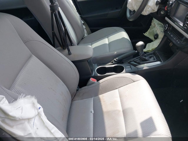 2T1BURHE7GC611807 Toyota COROLLA LE
