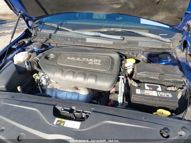 2015 Chrysler 200 Limited მანქანა იყიდება აუქციონზე, vin: 1C3CCCAB0FN704267, აუქციონის ნომერი: 41803916