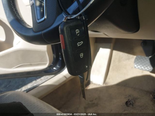1VWAS7A30EC106533 Volkswagen Passat 1.8t Wolfsburg Edition