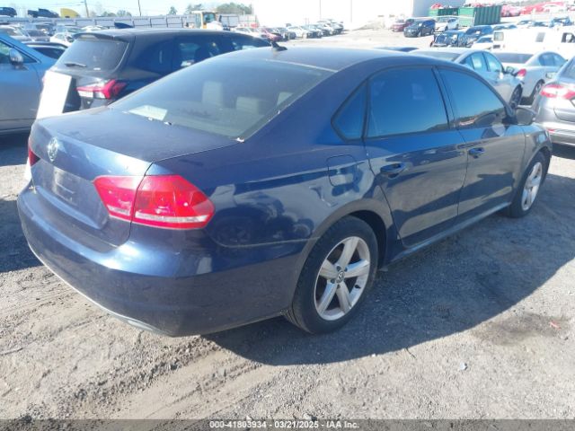 1VWAS7A30EC106533 Volkswagen Passat 1.8t Wolfsburg Edition