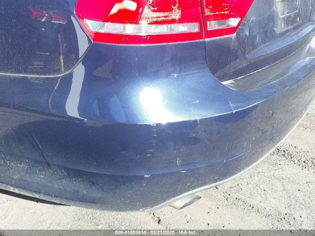 1VWAS7A30EC106533 Volkswagen Passat 1.8t Wolfsburg Edition