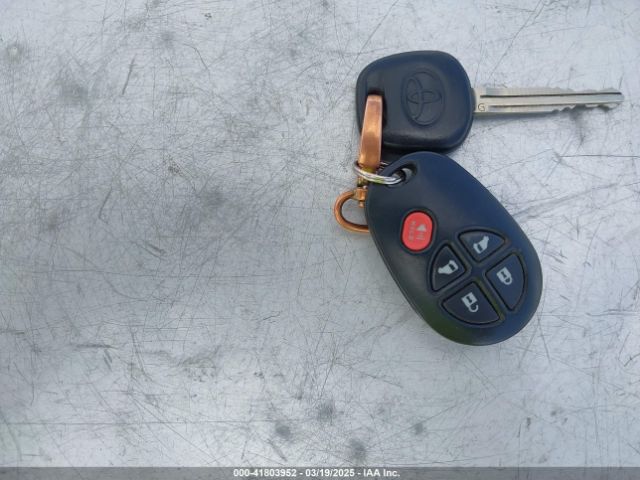 5TDKK3DC2ES440251 Toyota Sienna Le V6 8 Passenger