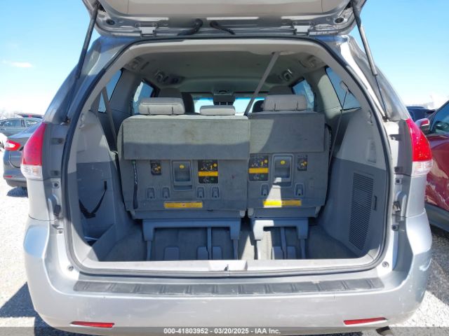 5TDKK3DC2ES440251 Toyota Sienna Le V6 8 Passenger