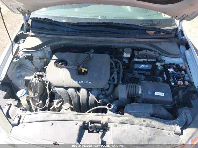 KMHD84LF4HU161789 Hyundai ELANTRA SE
