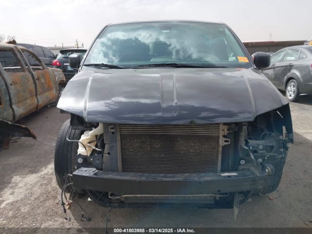 2C4RDGBG7JR262670 Dodge Grand Caravan Se Plus