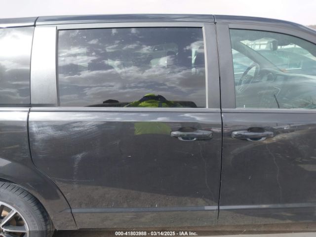 2C4RDGBG7JR262670 Dodge Grand Caravan Se Plus