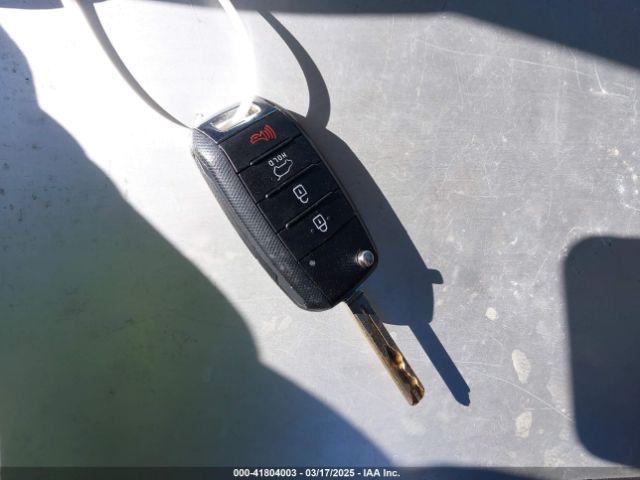 KNDJN2A29G7332361 KIA Soul !