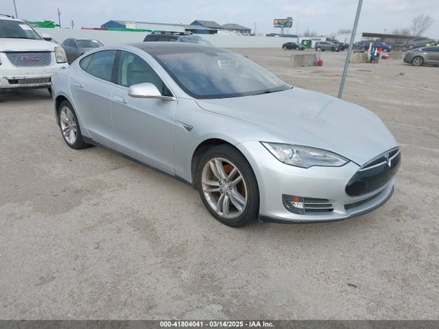 2013 TESLA MODEL S 5YJSA1CG3DFP28908 Photo 0