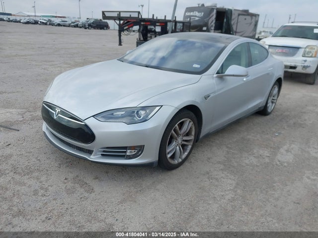 2013 TESLA MODEL S 5YJSA1CG3DFP28908 Photo 1