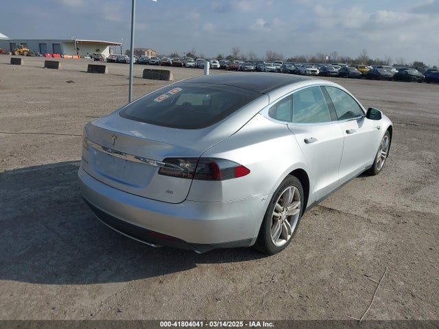 2013 TESLA MODEL S 5YJSA1CG3DFP28908 Photo 3