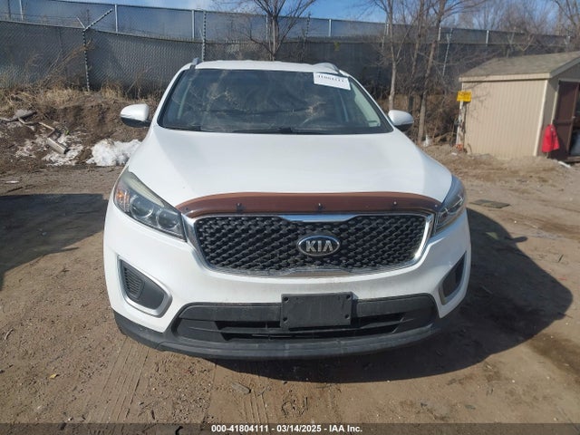5XYPGDA58HG215501 KIA Sorento 3.3l Lx