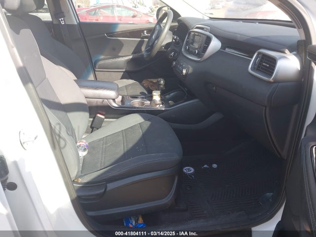 5XYPGDA58HG215501 KIA Sorento 3.3l Lx