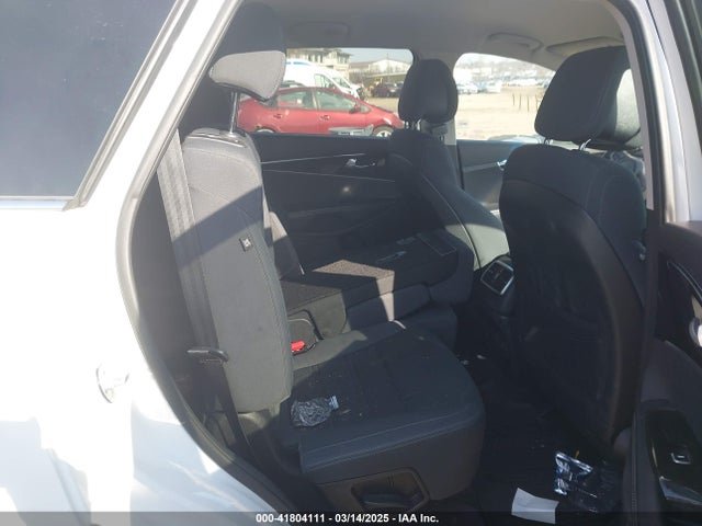 5XYPGDA58HG215501 KIA Sorento 3.3l Lx