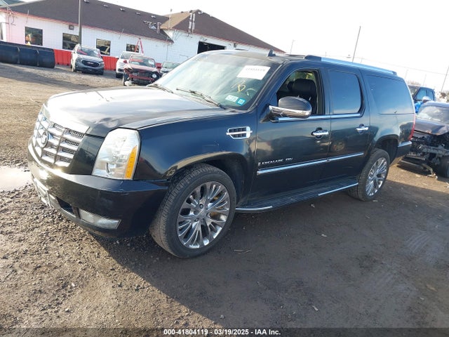 2008 CADILLAC ESCALADE ESV 1GYFK668X8R124900 Photo 1