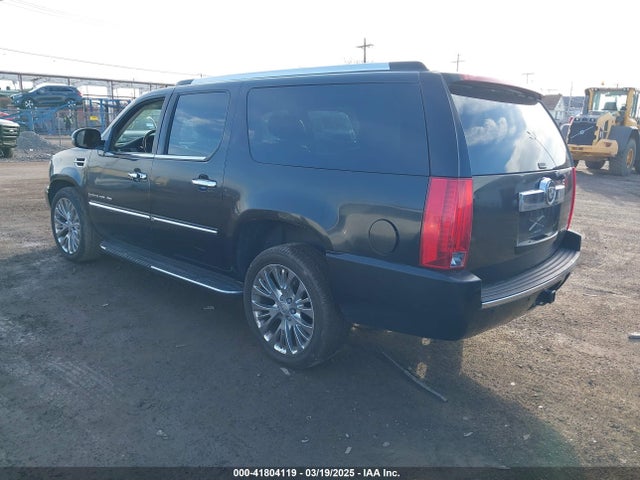 2008 CADILLAC ESCALADE ESV 1GYFK668X8R124900 Photo 2