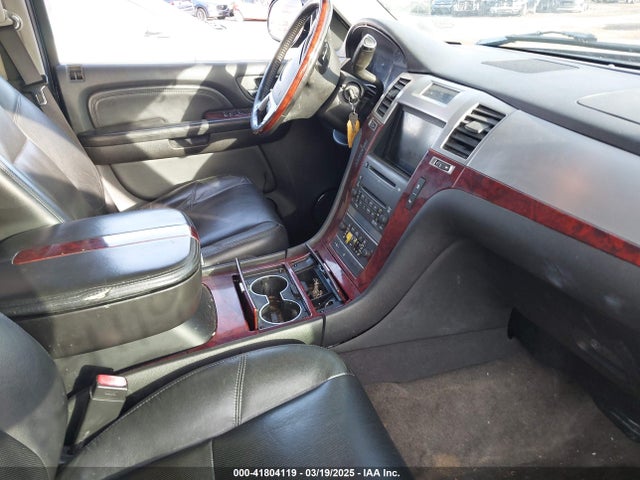 2008 CADILLAC ESCALADE ESV 1GYFK668X8R124900 Photo 4