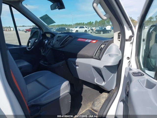 Ford Transit-150 2018 1FTYE2CM0JKA12055 Image 5
