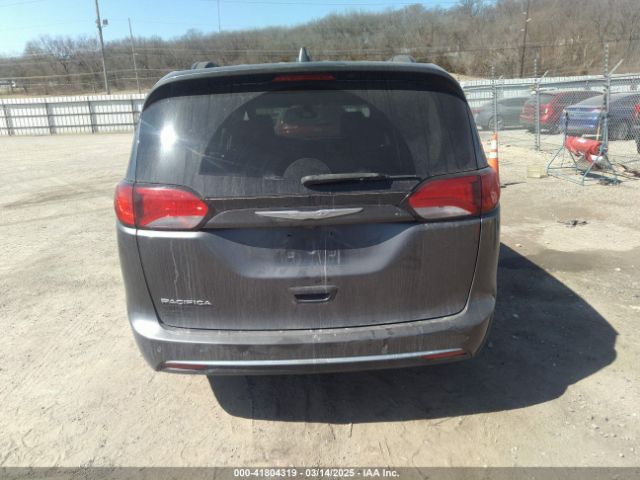 2C4RC1BG8HR530541 Chrysler Pacifica Touring-l
