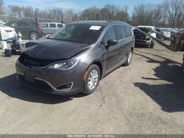 2C4RC1BG8HR530541 Chrysler Pacifica Touring-l