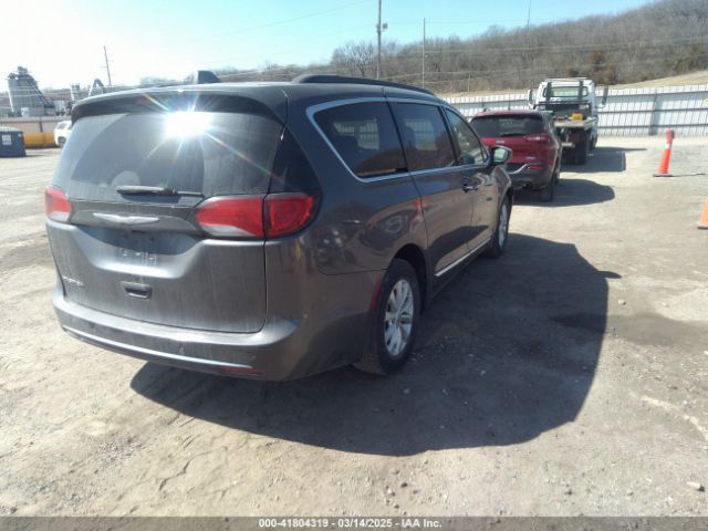 2C4RC1BG8HR530541 Chrysler Pacifica Touring-l