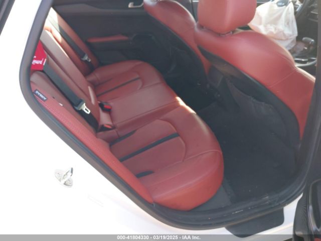5XXG64J28RG264745 KIA K5 Gt-line