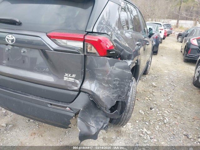 2T3W1RFV4RC252973 Toyota Rav4 Xle