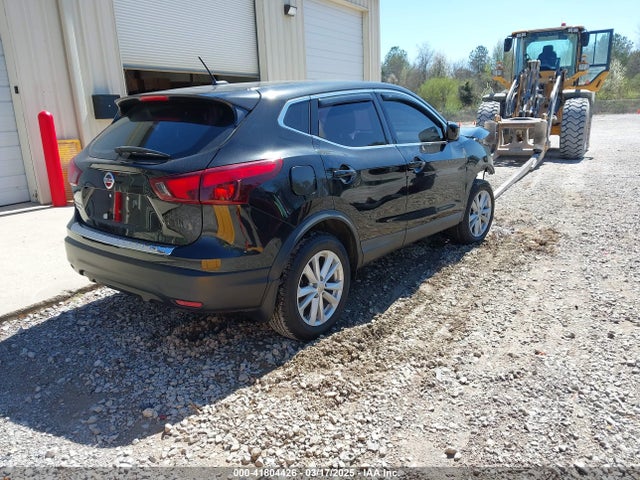 JN1BJ1CP2JW161018 Nissan ROGUE SPORT