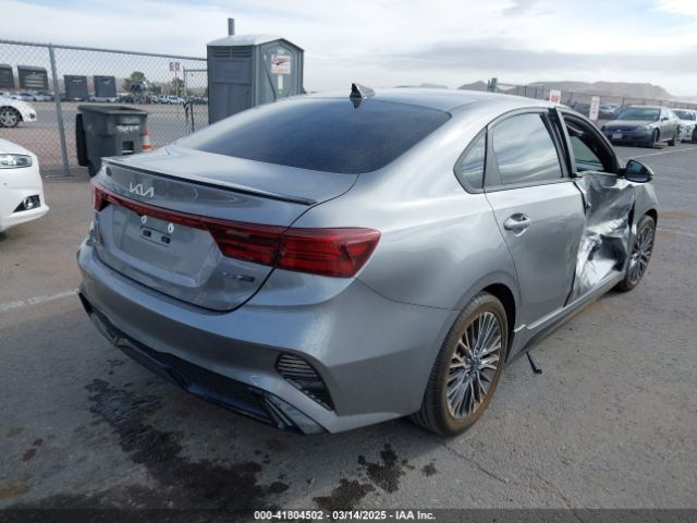 3KPF54AD5PE567519 KIA Forte Gt-line