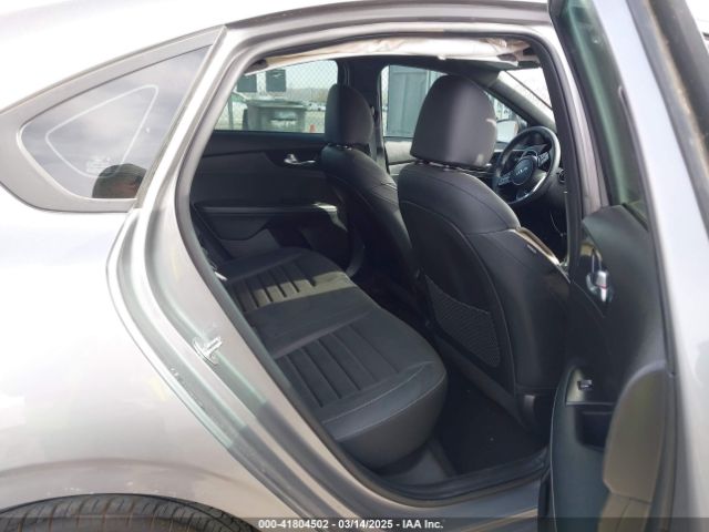 3KPF54AD5PE567519 KIA Forte Gt-line